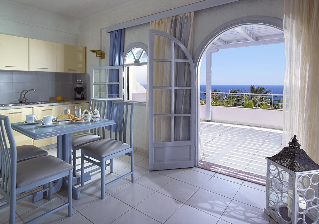 Aroma Creta Hotel คูตซูนารี ภายนอก รูปภาพ