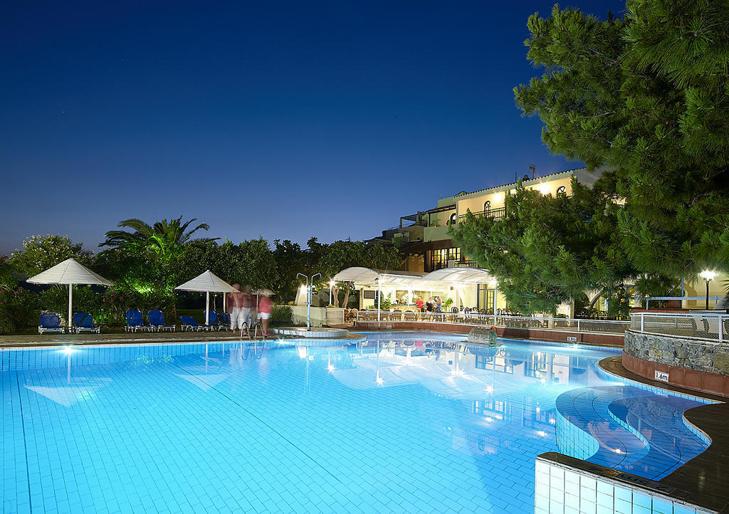 Aroma Creta Hotel คูตซูนารี ภายนอก รูปภาพ