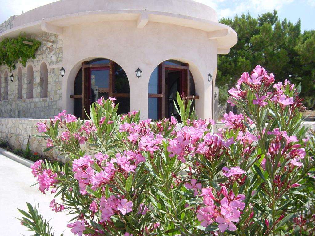 Aroma Creta Hotel คูตซูนารี ภายนอก รูปภาพ